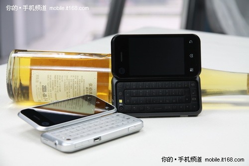 摩托ME600