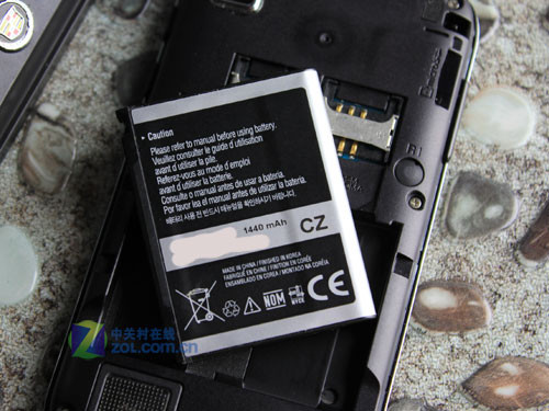 电信新旗舰 三星SPhone(i909)抢先真机赏