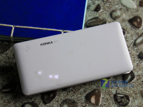 时尚&ldquo;i呼吸&rdquo; 唯美翻盖康佳K17真机图赏 