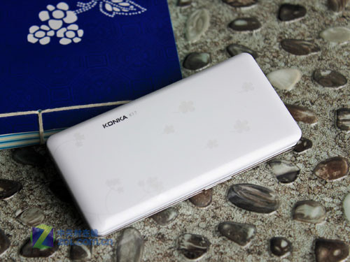 时尚&ldquo;i呼吸&rdquo; 唯美翻盖康佳K17真机图赏 