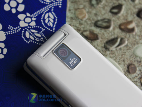 时尚&ldquo;i呼吸&rdquo; 唯美翻盖康佳K17真机图赏 