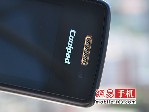 翻盖双触屏天翼3G手机 酷派D550网易评测