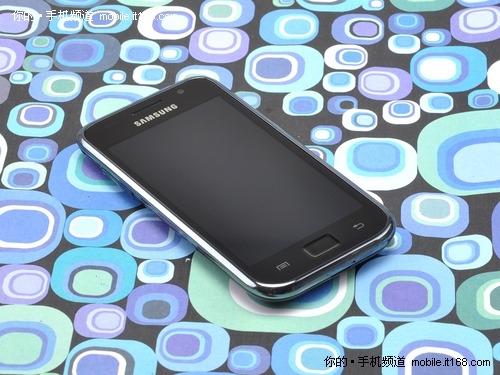 iPhone 4没它厚道 三星i9000跌至3299元