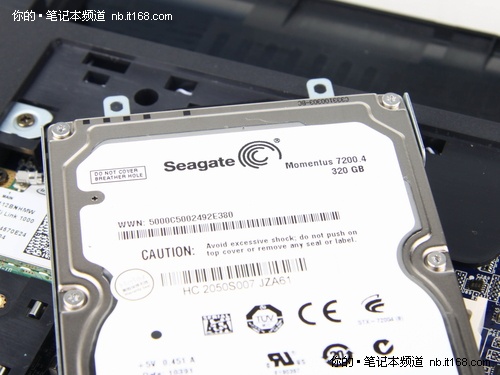 硬件配置 酷睿i5、GT335M、7200转硬盘