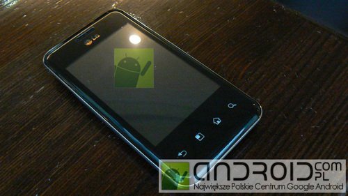 500万像素3.2吋屏 Android新机LG E720