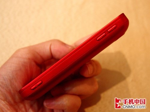 飞利浦新品手机曝光 支持无线充电技术