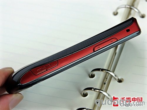 商务时尚社交娱乐 双网3G三星W609评测 