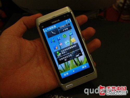 1200万像素Symbian^3 诺基亚N8亲体验 