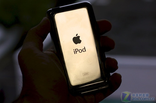 iPod touch 4/iPhone 4/iPad对比图赏