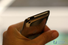 iPod touch 4/iPhone 4/iPad对比图赏  