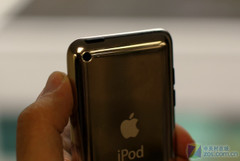 iPod touch 4/iPhone 4/iPad对比图赏