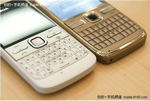 全键商务智能两不误 诺基亚E5
低价1695