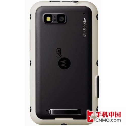 首款4防Android 摩托DEFY将于美国发售