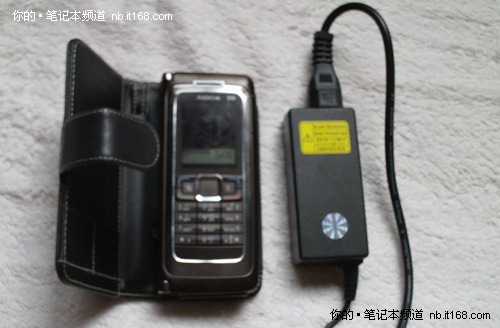 东芝双屏W100尝鲜照（赠品）