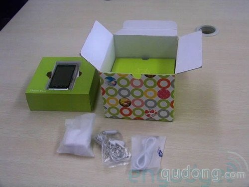 不喜欢塞班3? Android版诺基亚N8开箱图赏 