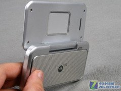 “后空翻”设计 摩托罗拉ME600增强版到货 