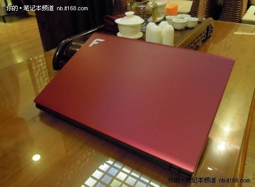 i3芯红色时尚 方正R430新款售价4199元