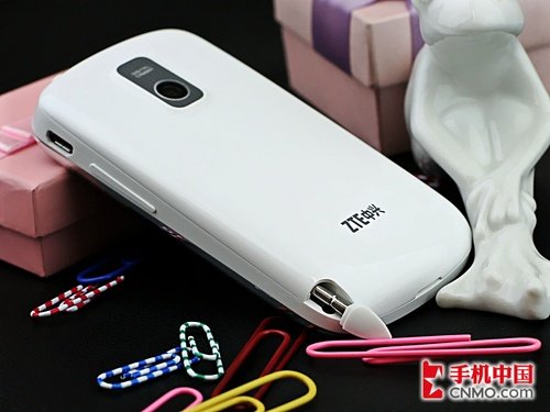 千元级也有高性能 时尚3G中兴N600图赏