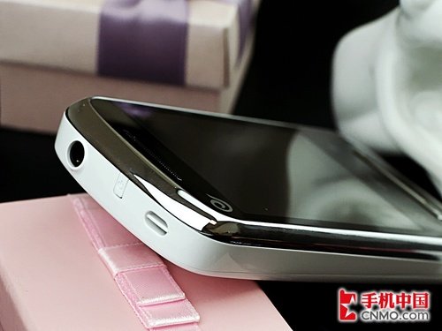 千元级也有高性能 时尚3G中兴N600图赏