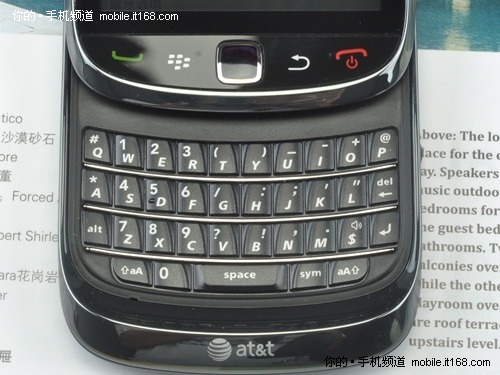 黑莓9800正面外观设计