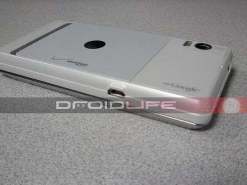 1.2GHz处理器 摩托罗拉Droid Pro真机赏
