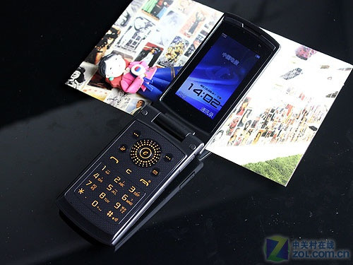 CDMA2000新成员 闪烁翻盖泛泰EV289评测