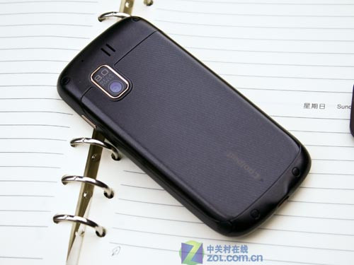 升级至800万像素 商务酷派8910真机图赏
