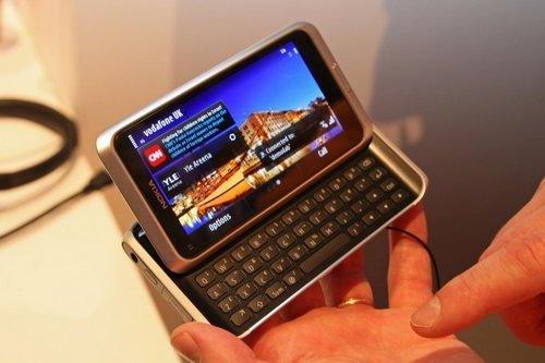 定价6200元 诺基亚旗舰E7接受预定