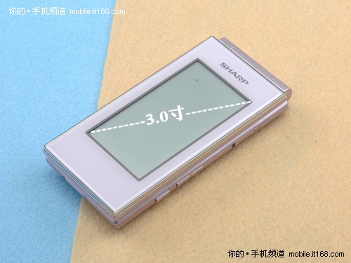 3寸触控外屏+2.9寸内屏