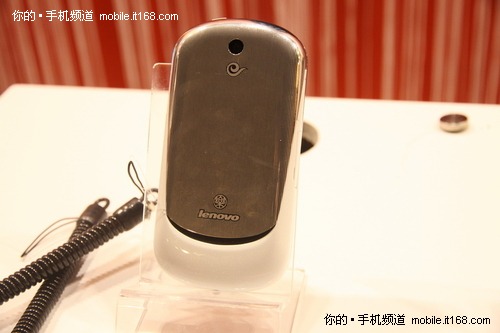 模特MM美丽邂逅 电信版乐Phone多图赏析