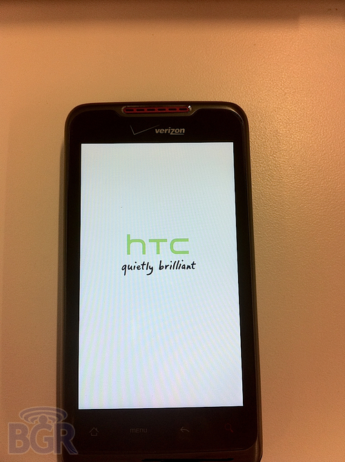 侧滑全键盘新旗舰 HTC Merge真机图赏