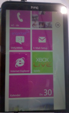 WP7终来袭 HTC HD7真机及参数全面曝光 