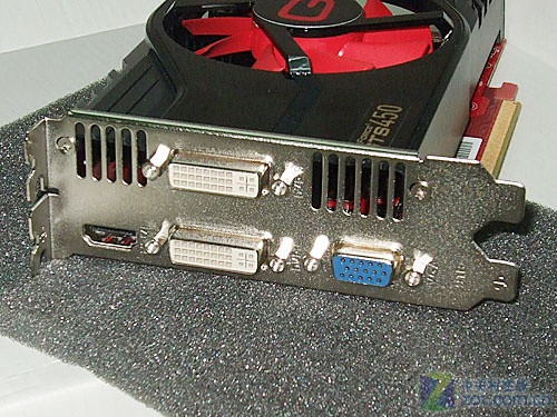核心高达880MHz 首款非公GTS450仅999
