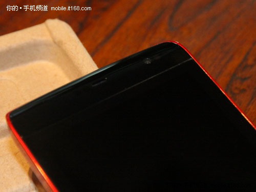 5寸巨屏怪兽 戴尔Mini5 Streak多图赏析