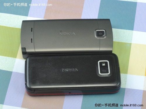 机身侧面、后盖细节解析