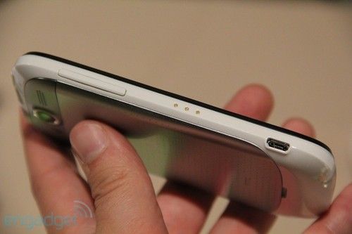3.8寸屏全新处理器 myTouch HD真机赏