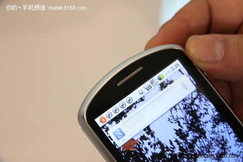 [2010通信展]Android2.2 华为U8800亮相