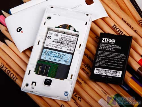 小巧玲珑日系风格 G3终端中兴U526评测 