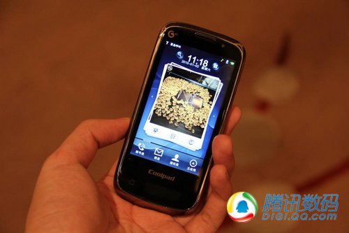 工业设计出色 酷派发布TD旗舰手机8910