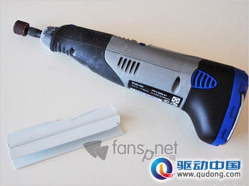 完美组合 外国牛人自制iPhone iPad合体神器