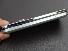 阳刚领袖风范 诺基亚C5-01特价1560元