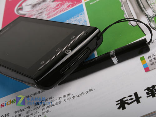 OPhone2.0"迷你X10" 索尼爱立信A8i图赏