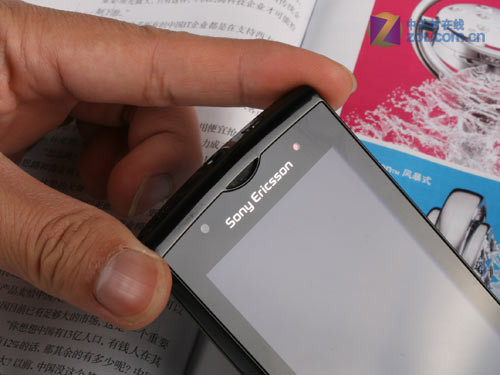 OPhone2.0"迷你X10" 索尼爱立信A8i图赏