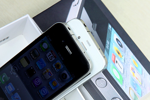 7000元有假?暗访卖场中的白色iPhone 4