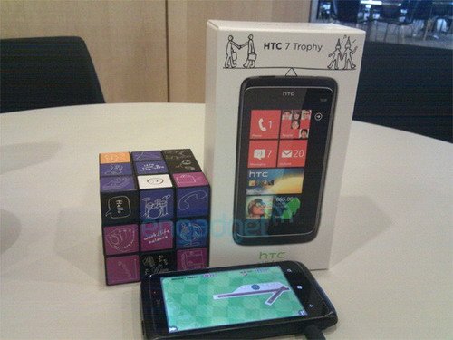 定价4500元 全球首款WP7手机HTC 7 Trophy正式上市