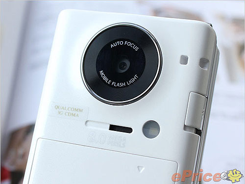 可触控忆镜液晶800 万像素夏普 SH807UC 抢先评测