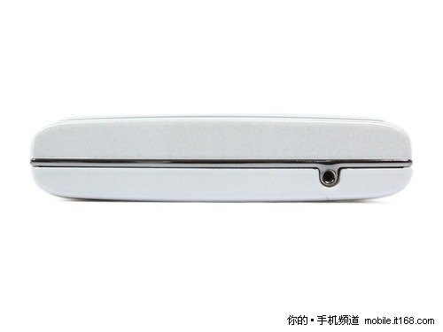 海信E300在机身细节处: