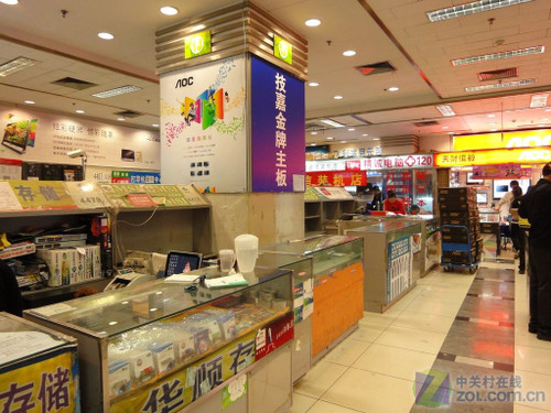 DIY已是穷途末路? 卖场现大片柜台闲置