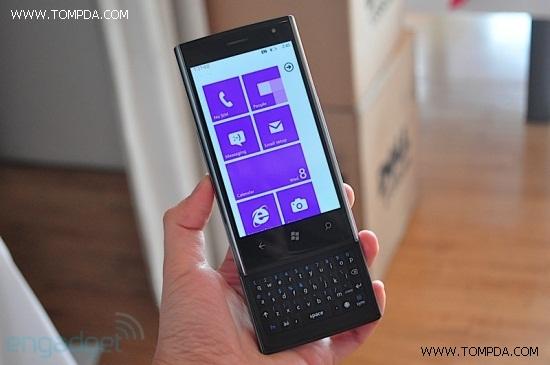 首款滑盖WP7手机戴尔VenuePro下月上市