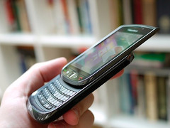 革命产物 高配纯种商务机黑莓9800降100 